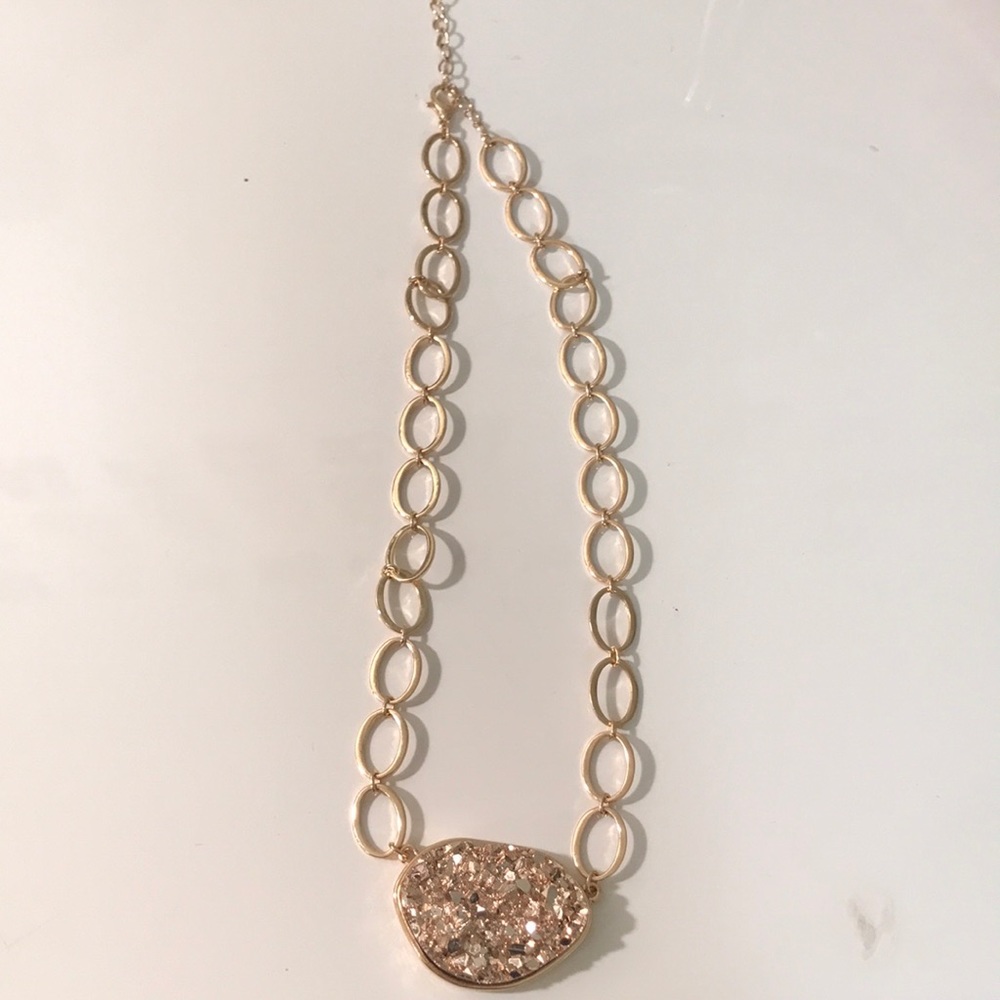 ROSE GOLD STONE NECKLACE